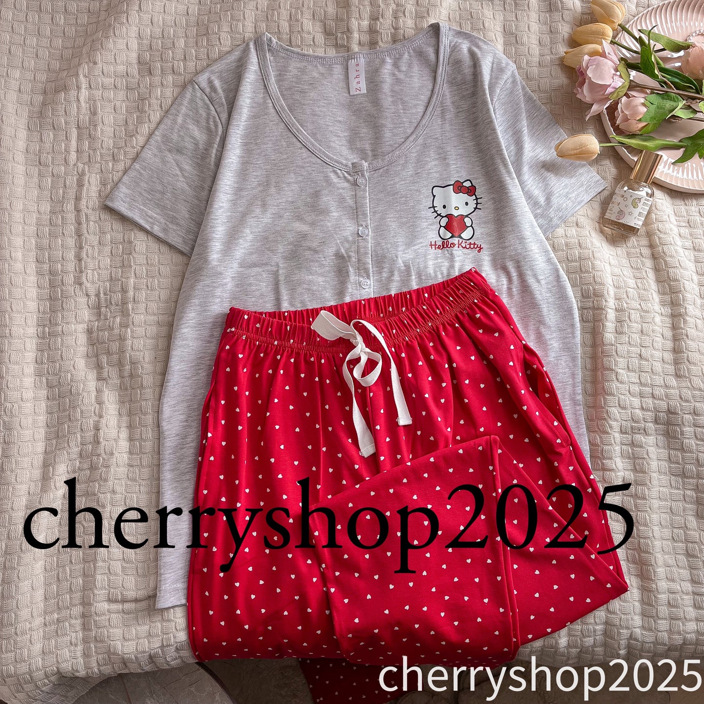 بيجامة Hello Kitty نص كم