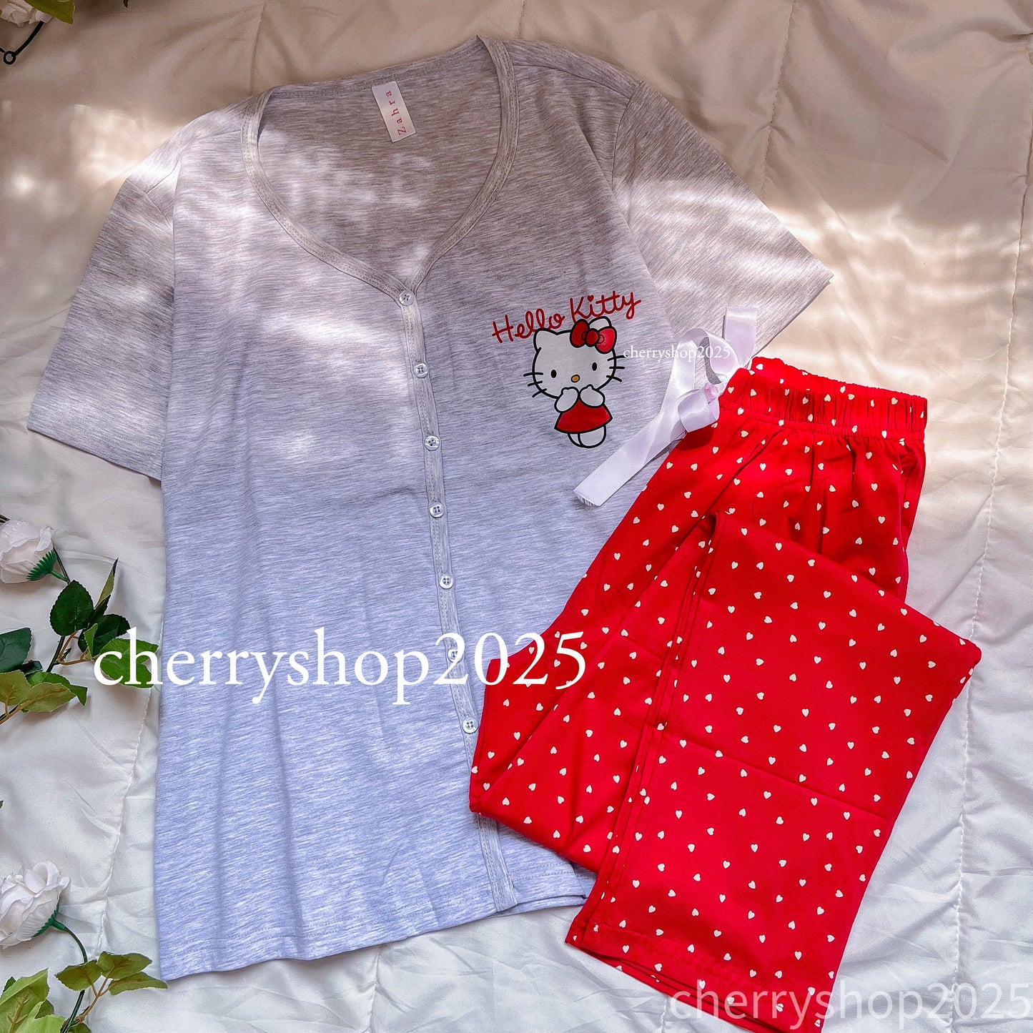 بيجامة Hello Kitty نص كم