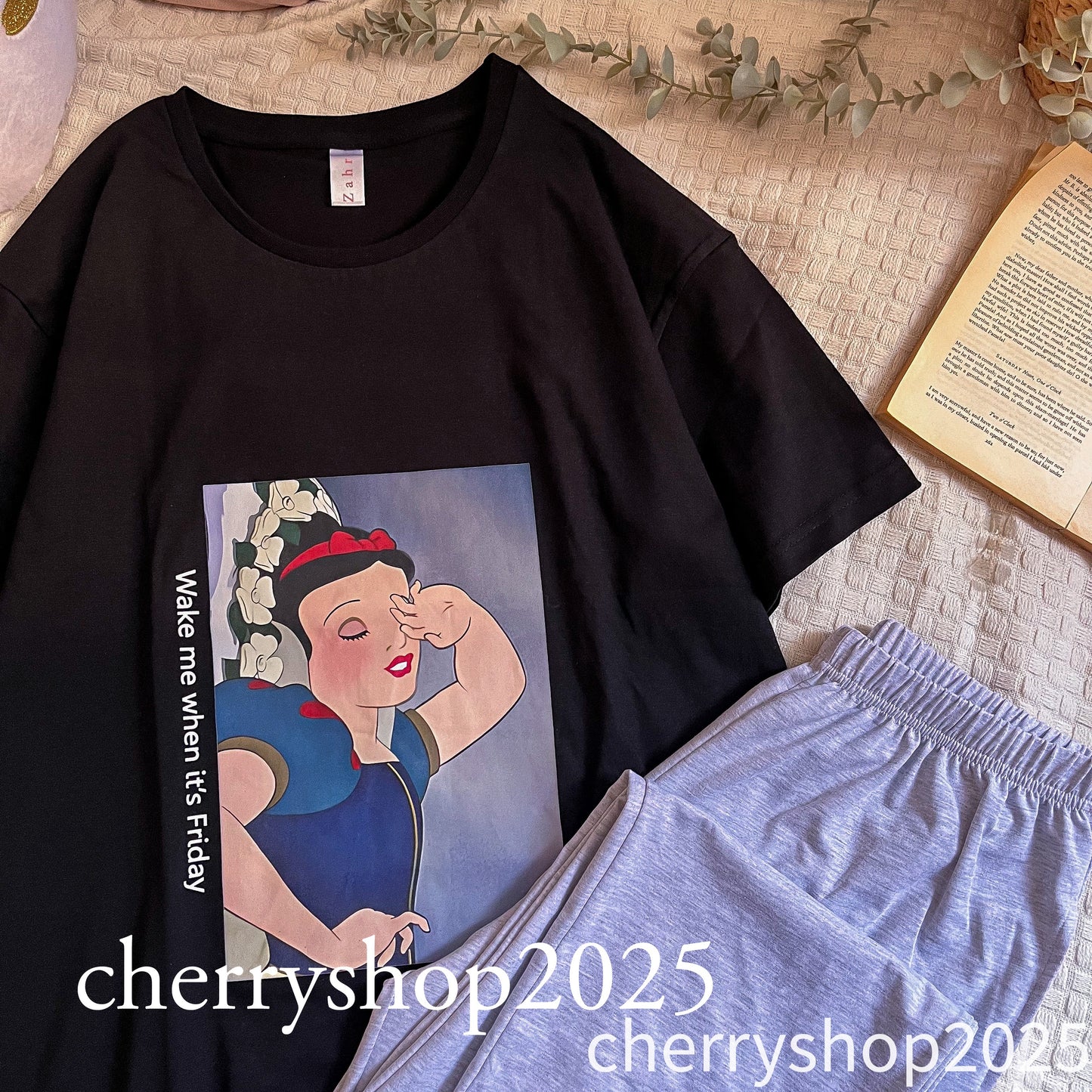 Sleeping Beauty Pj بيجامة نص كم