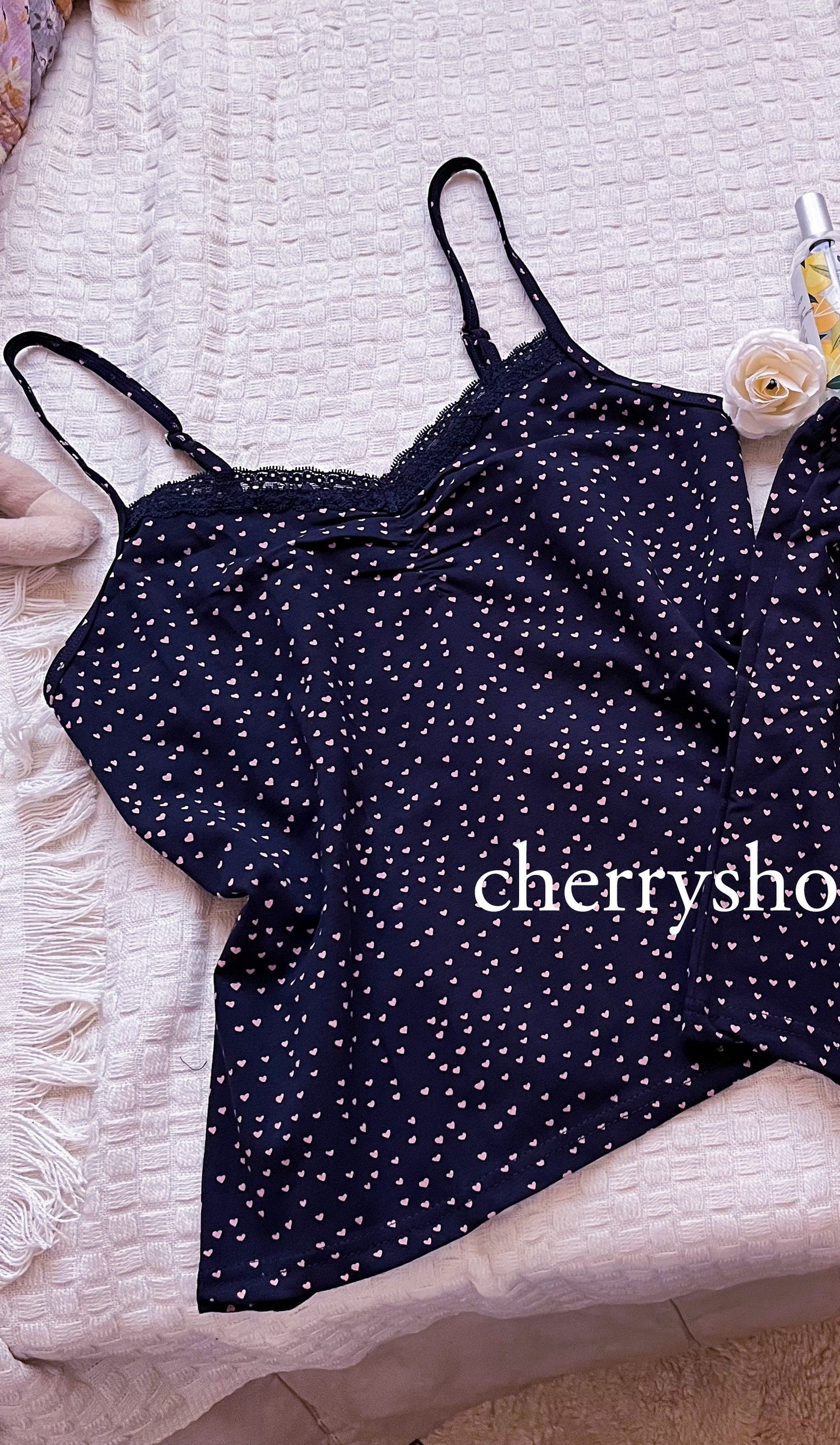 توب قلوب كحلي