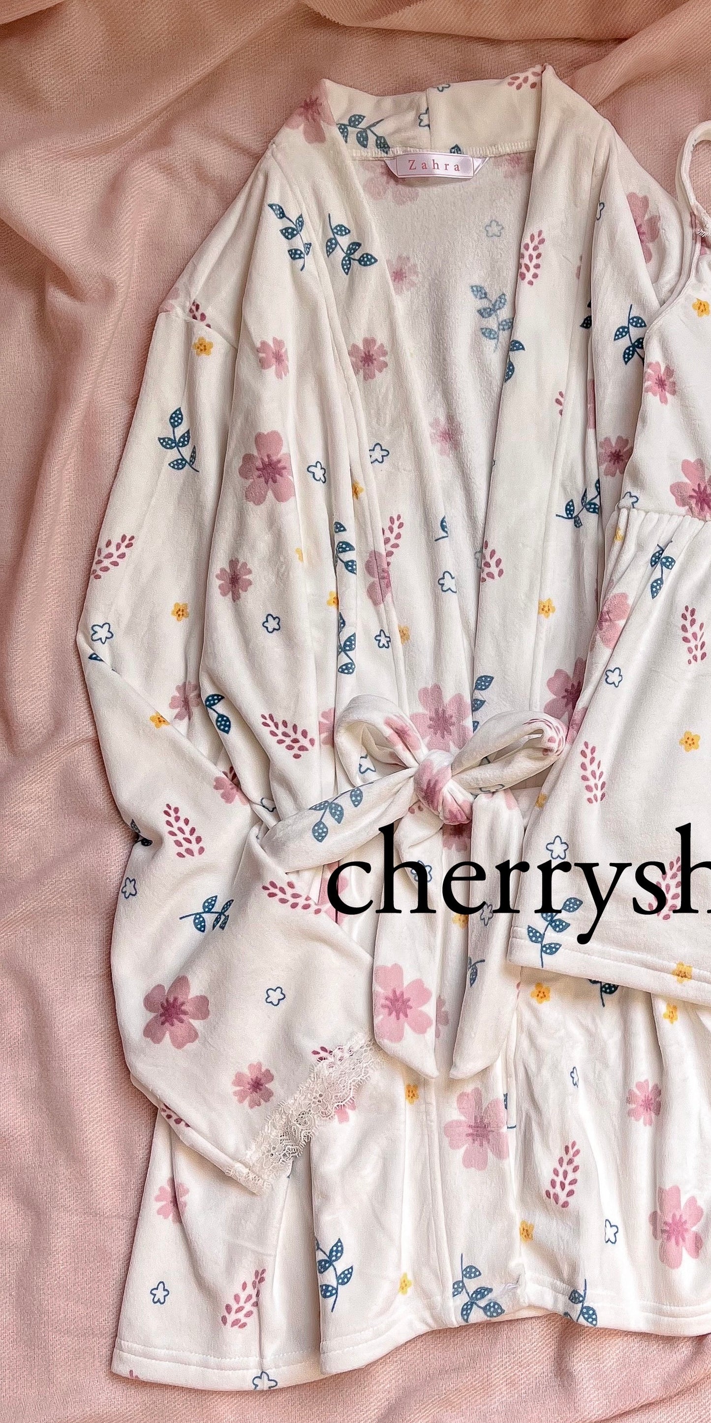 Robe Bridal White Flowers pjs robe