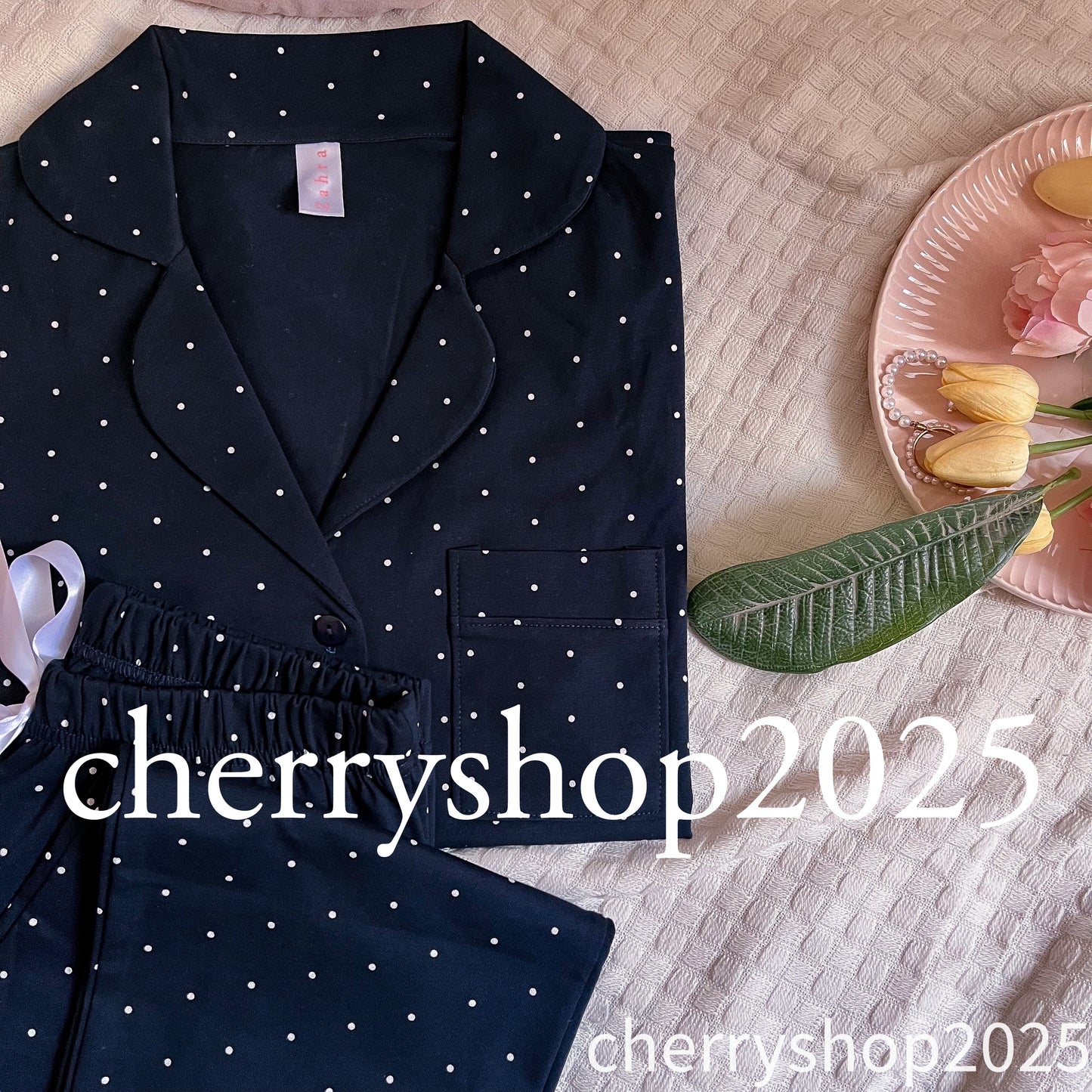 Dotted Classic Blue
