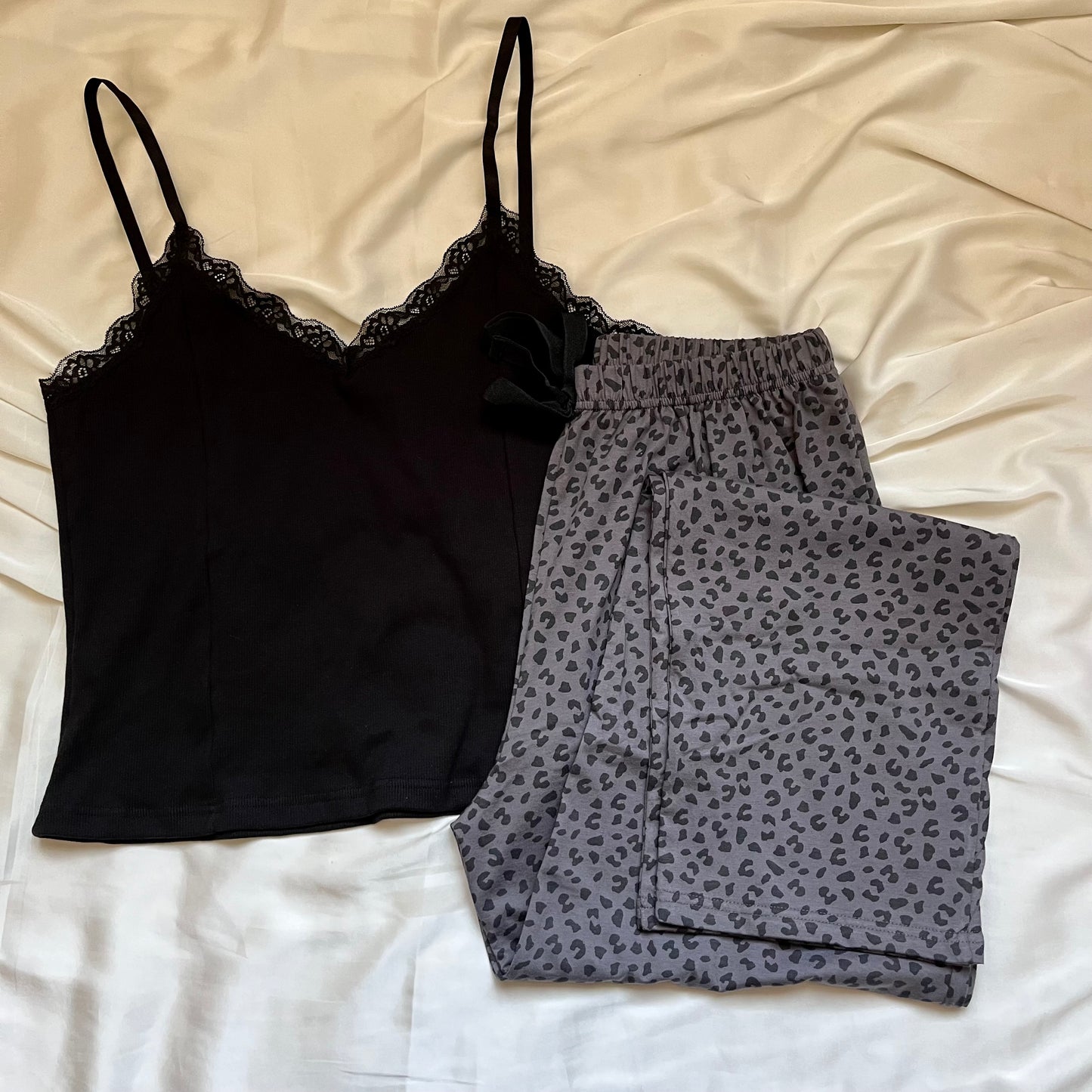 gray Leopard Set