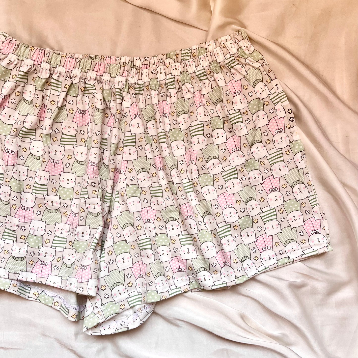 Cats Shorts Green