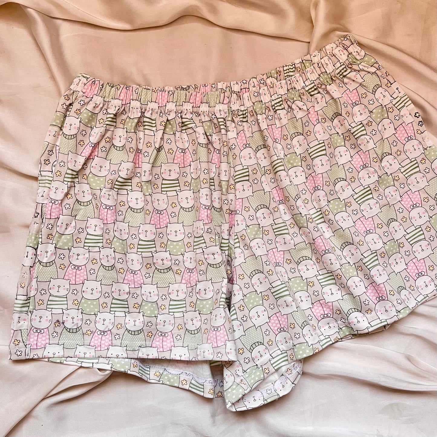 Cats Shorts Green