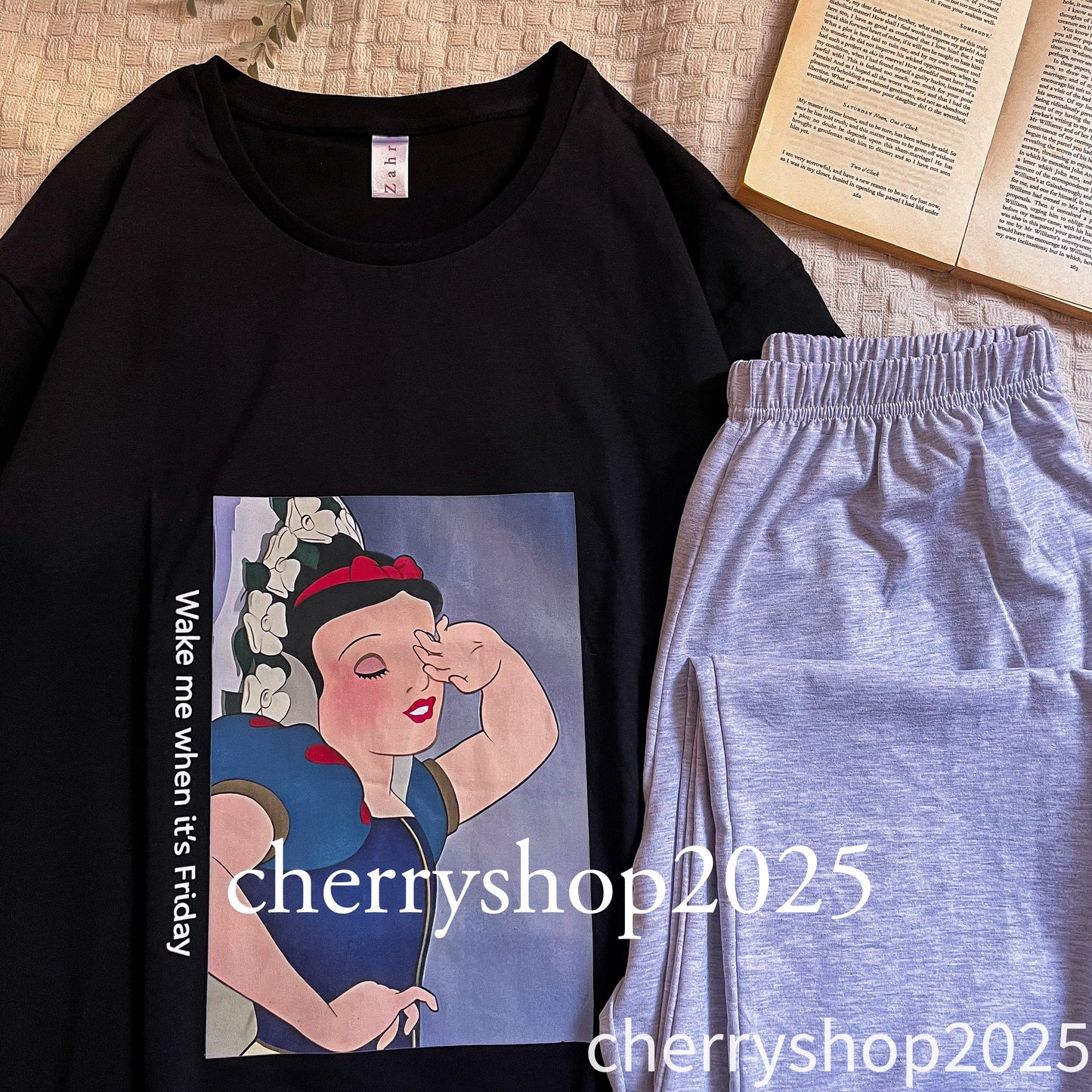 Sleeping Beauty Pj بيجامة نص كم