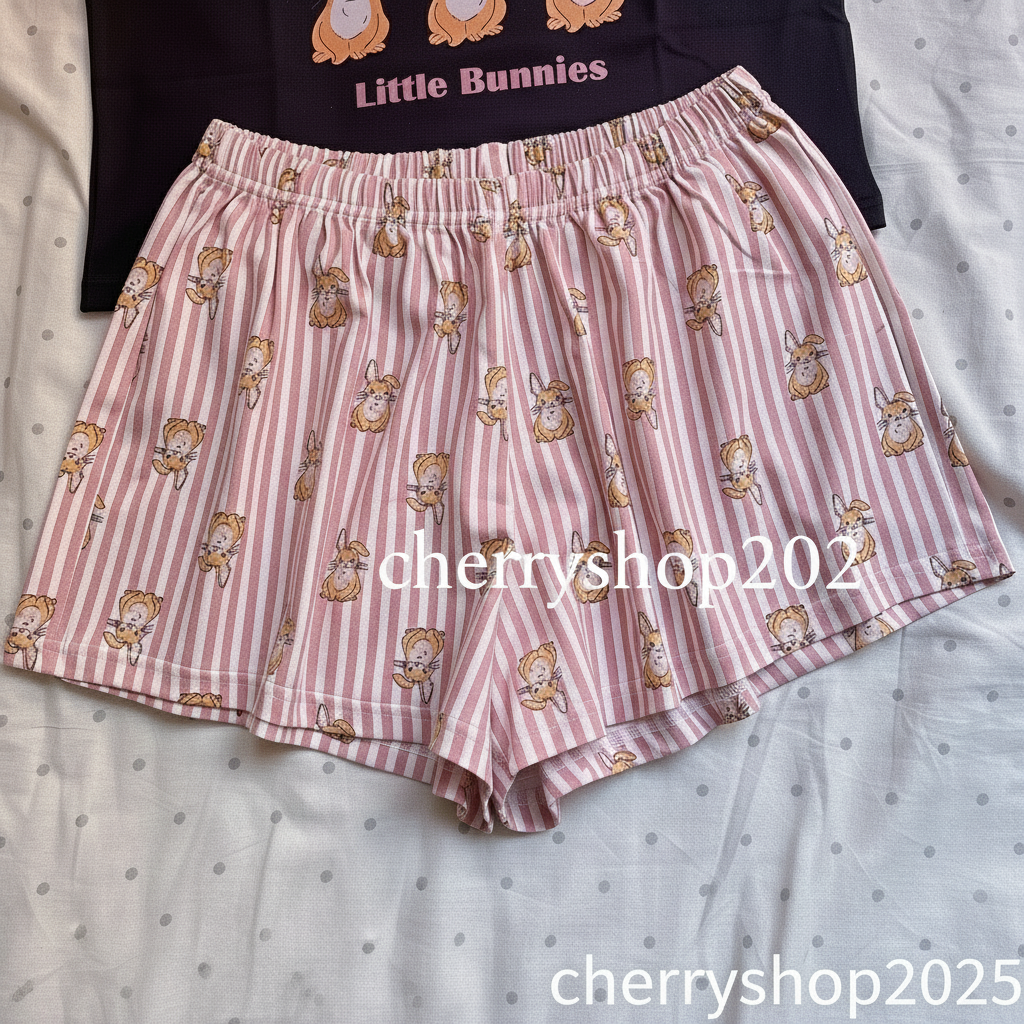 Shorts without black ribbon