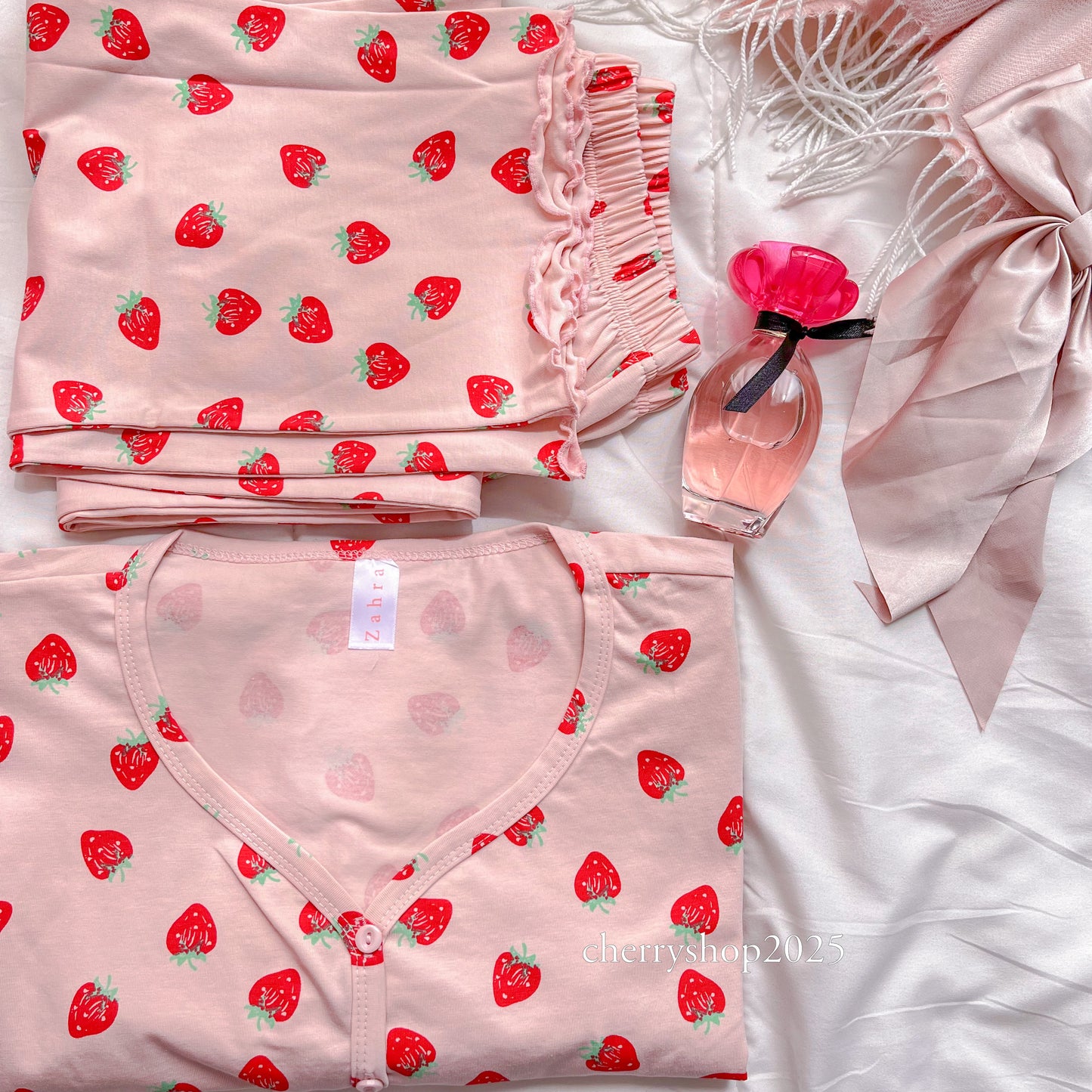 Strawberry Pj نص كم