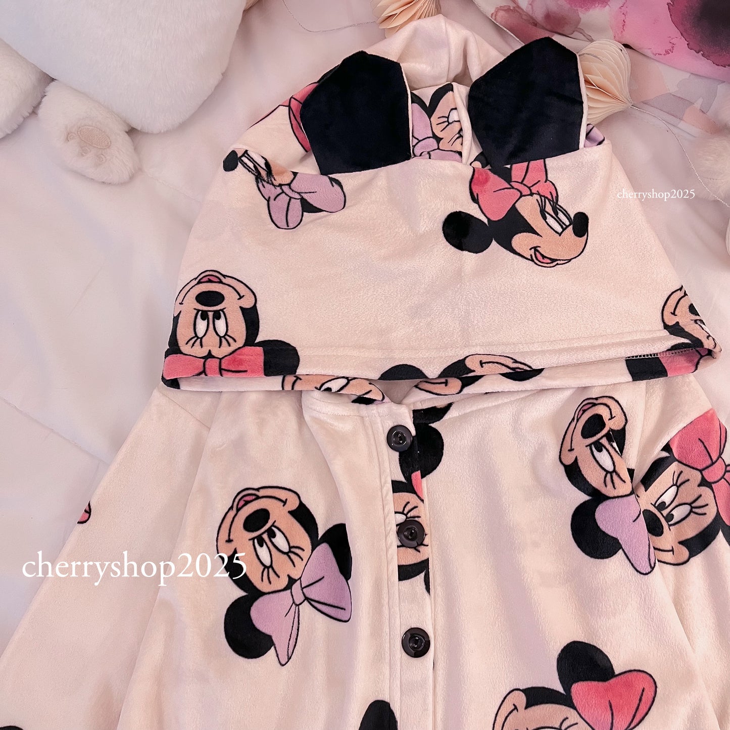 Minnie Mouse Blanket نايت شيرت