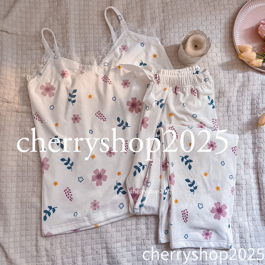 White Flowers 2pcs Set
