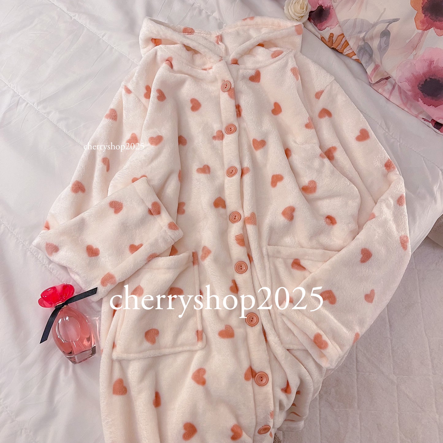 Creamy Hearts Blanket