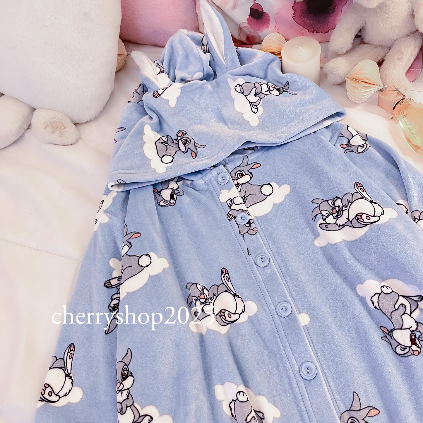 Blue Bunny Blanket نايت شيرت