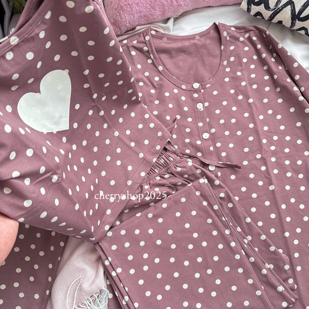 White top and striped salmon trousers with heart print