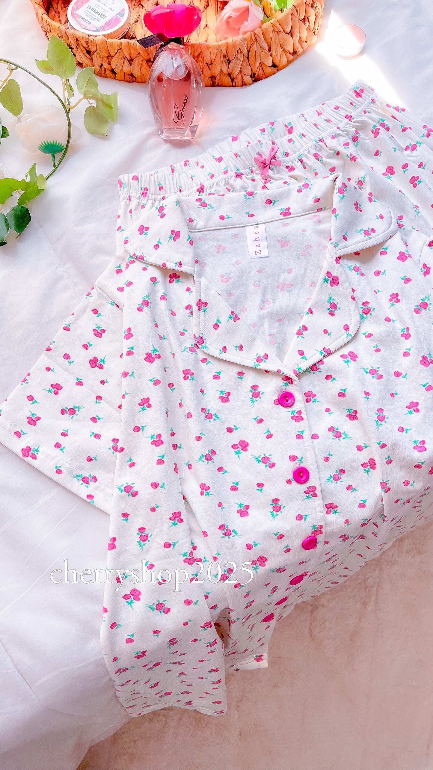 Flora PJ