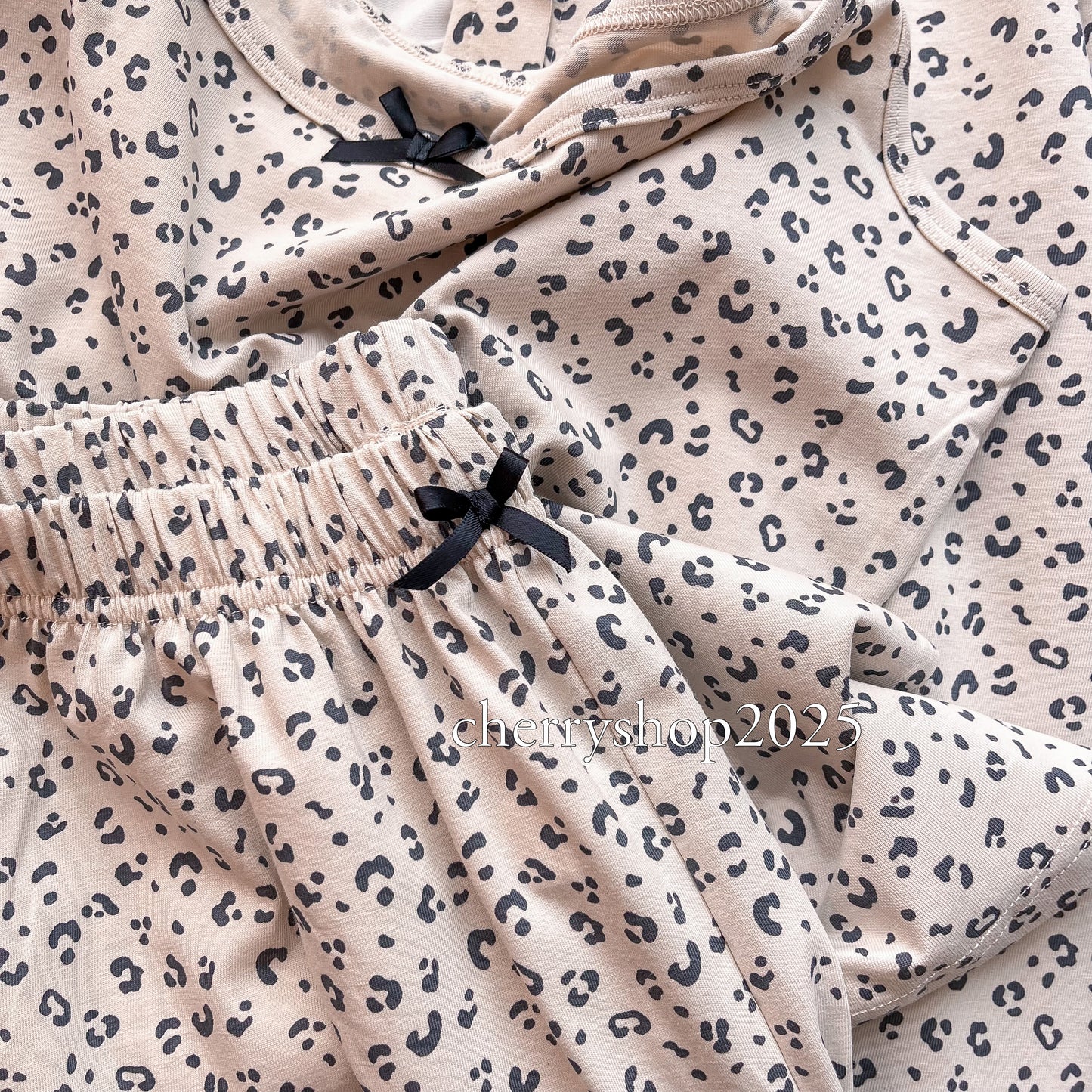 Vanilla Leopard Set