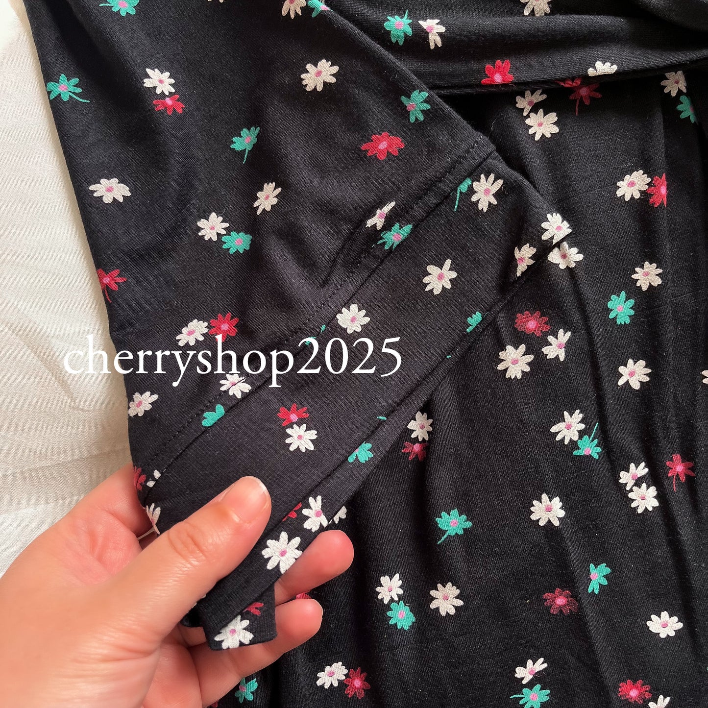 Black Flowers Kimono