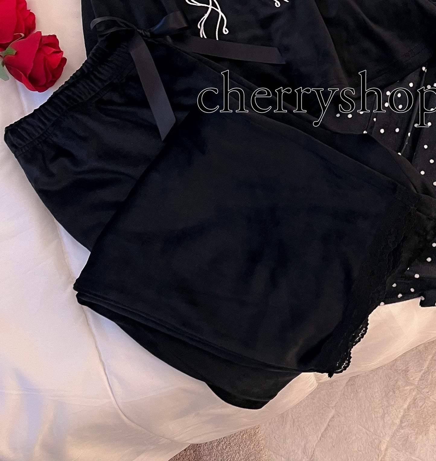 Black Pants Pajamas (Pants)قطيفة