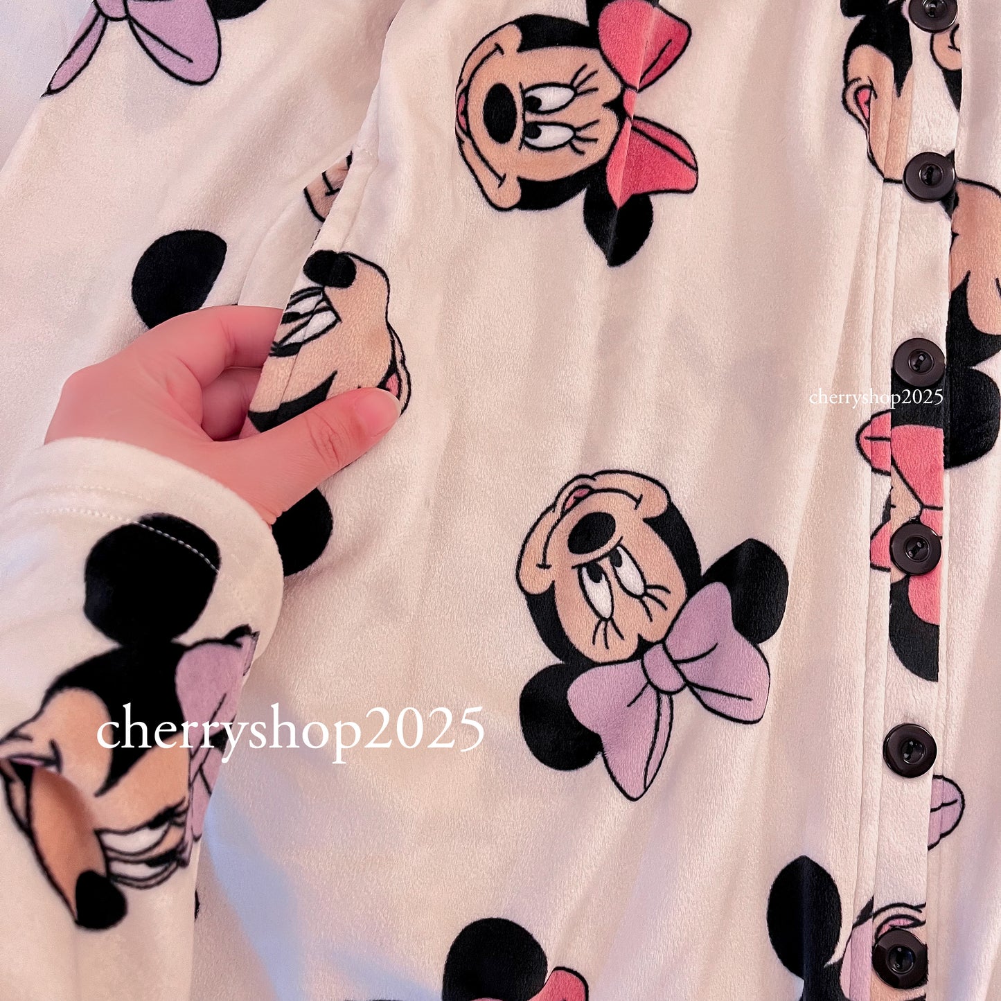 Minnie Mouse Blanket نايت شيرت