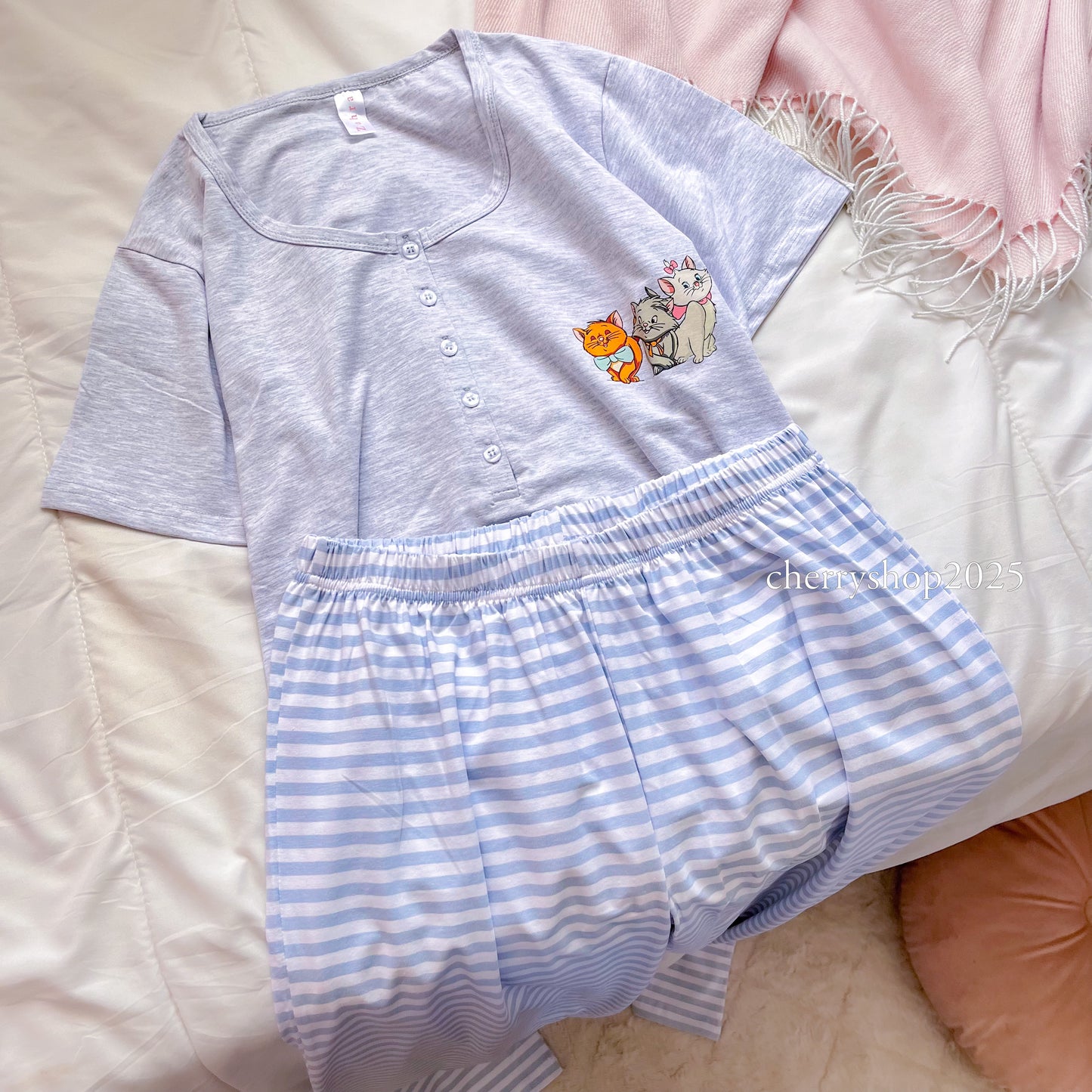 Three Kitten PJ نص كم