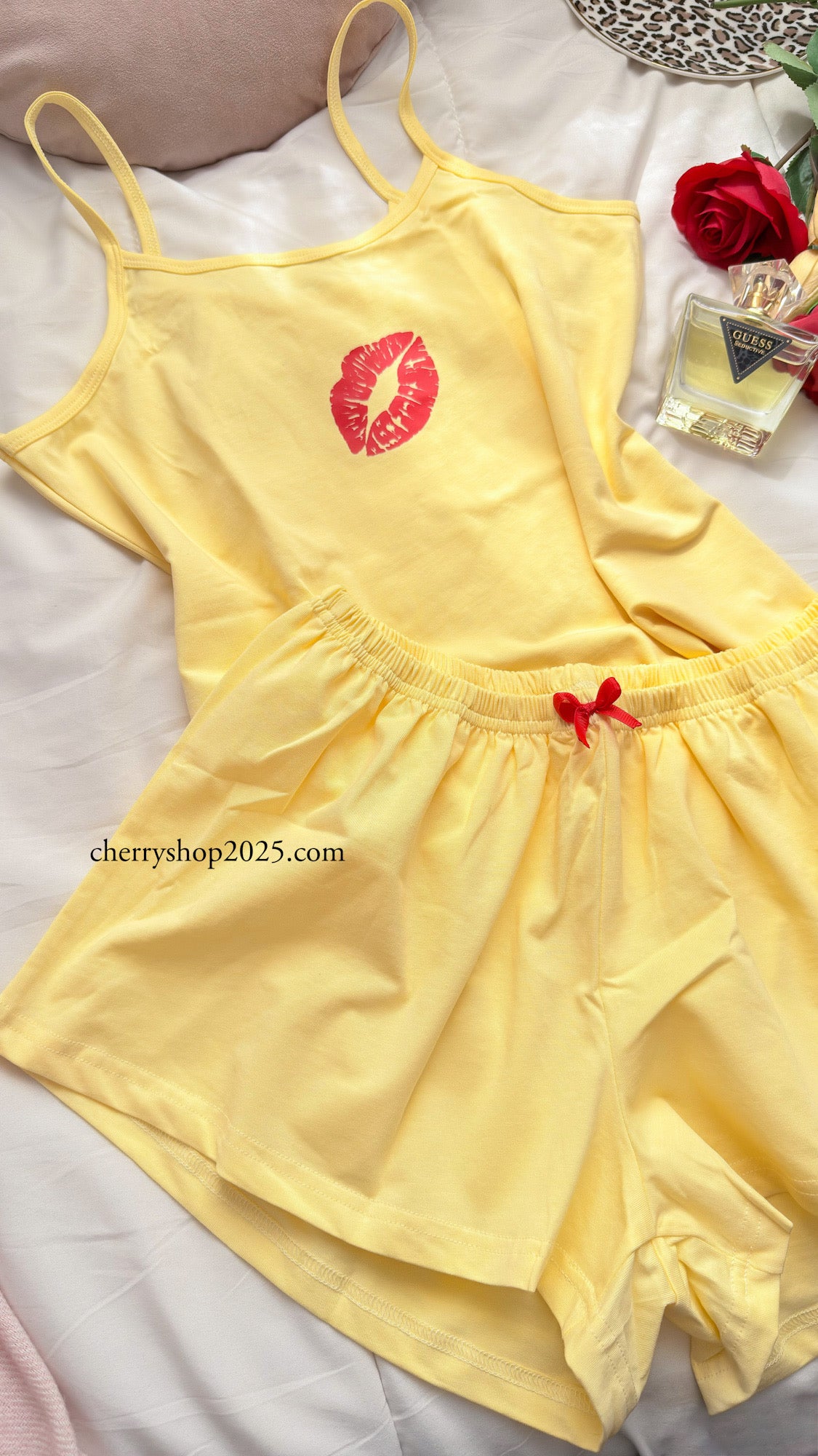 Yellow Kiss Short PJ