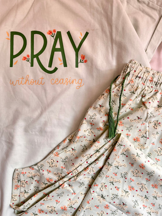 Pray بيجاما نص كم وبنطلون