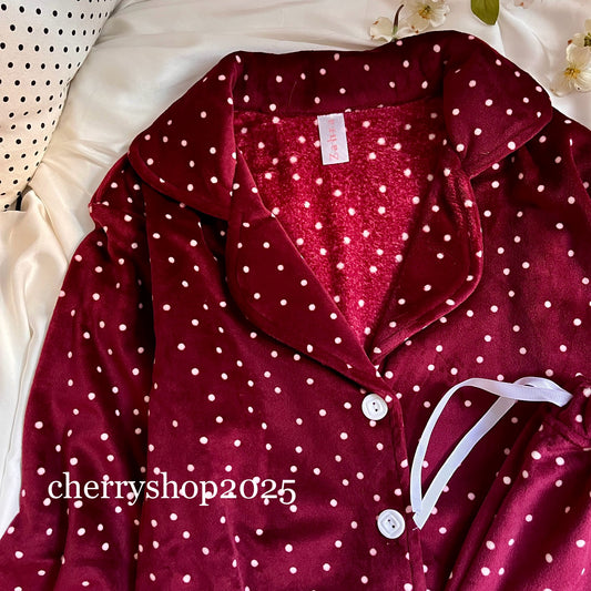 Dotted burgundy  تـــــــوب فقط