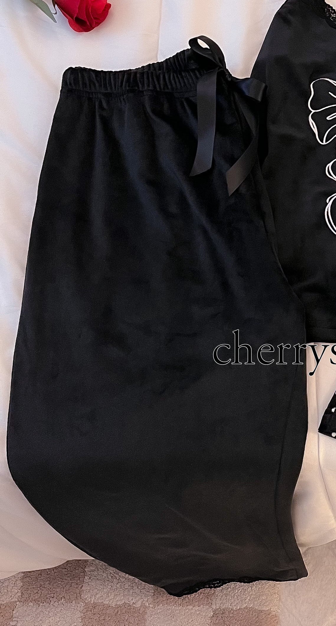 Black Pants Pajamas (Pants)قطيفة