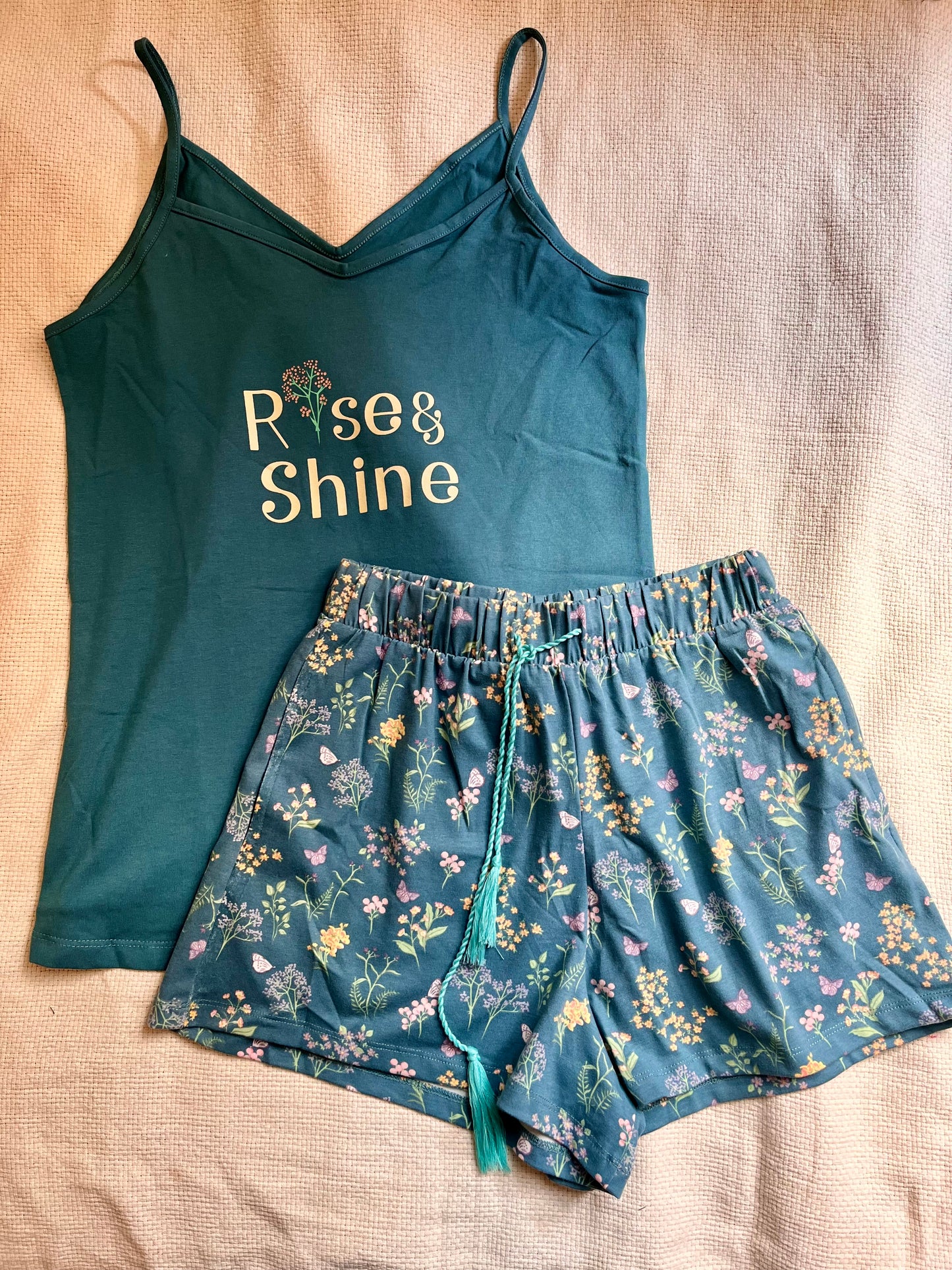 بيجاما شورت حمالات Shine
