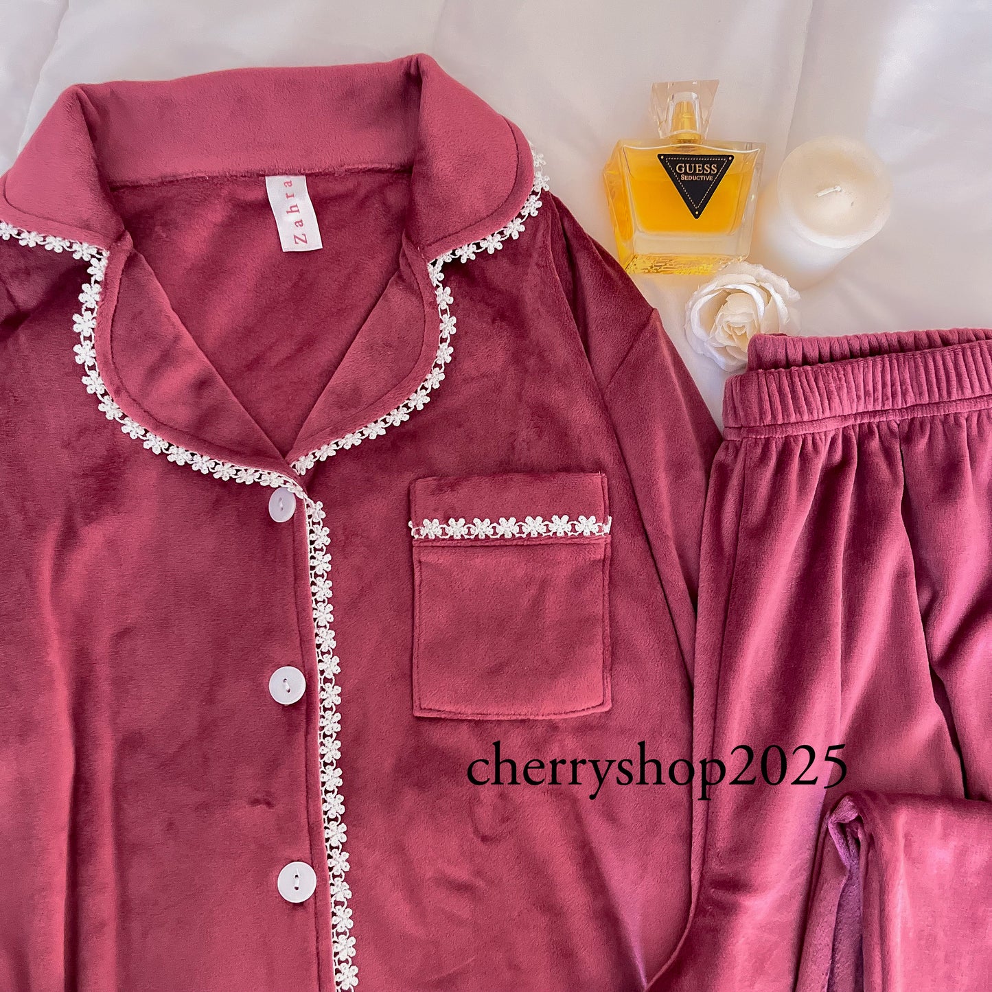 بيجامة موف بتطعيم ورود