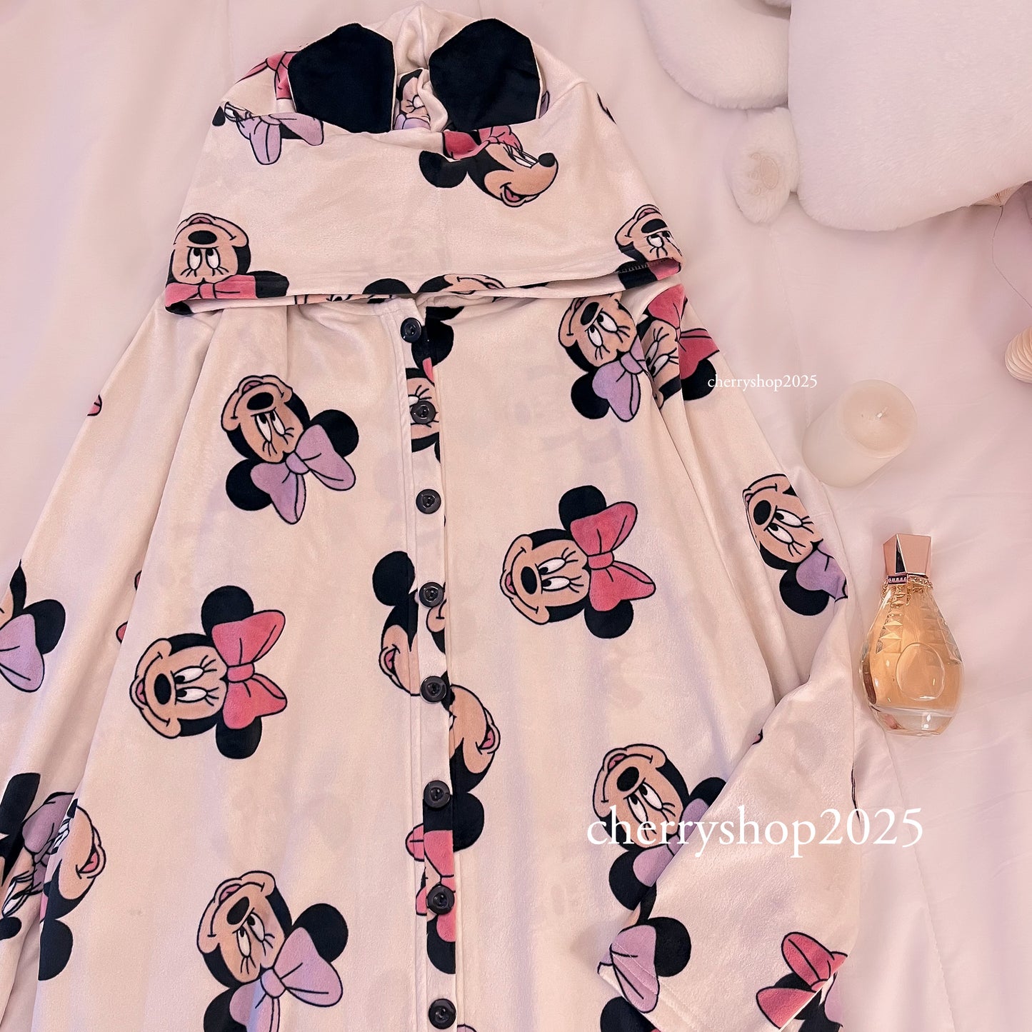 Minnie Mouse Blanket نايت شيرت