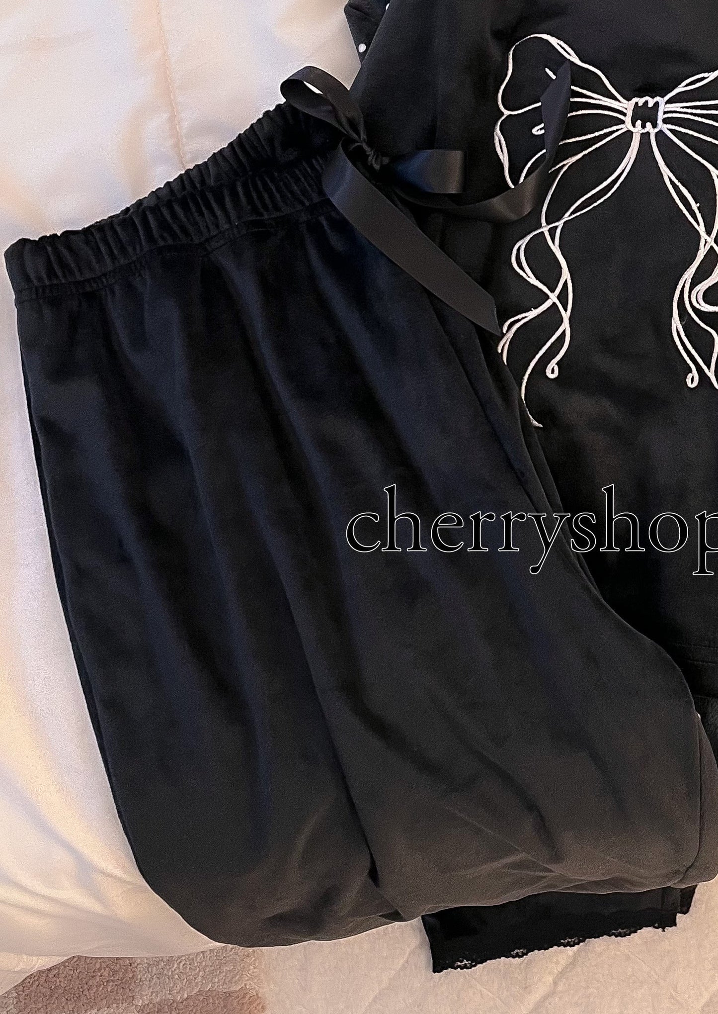 Black Pants Pajamas (Pants)قطيفة
