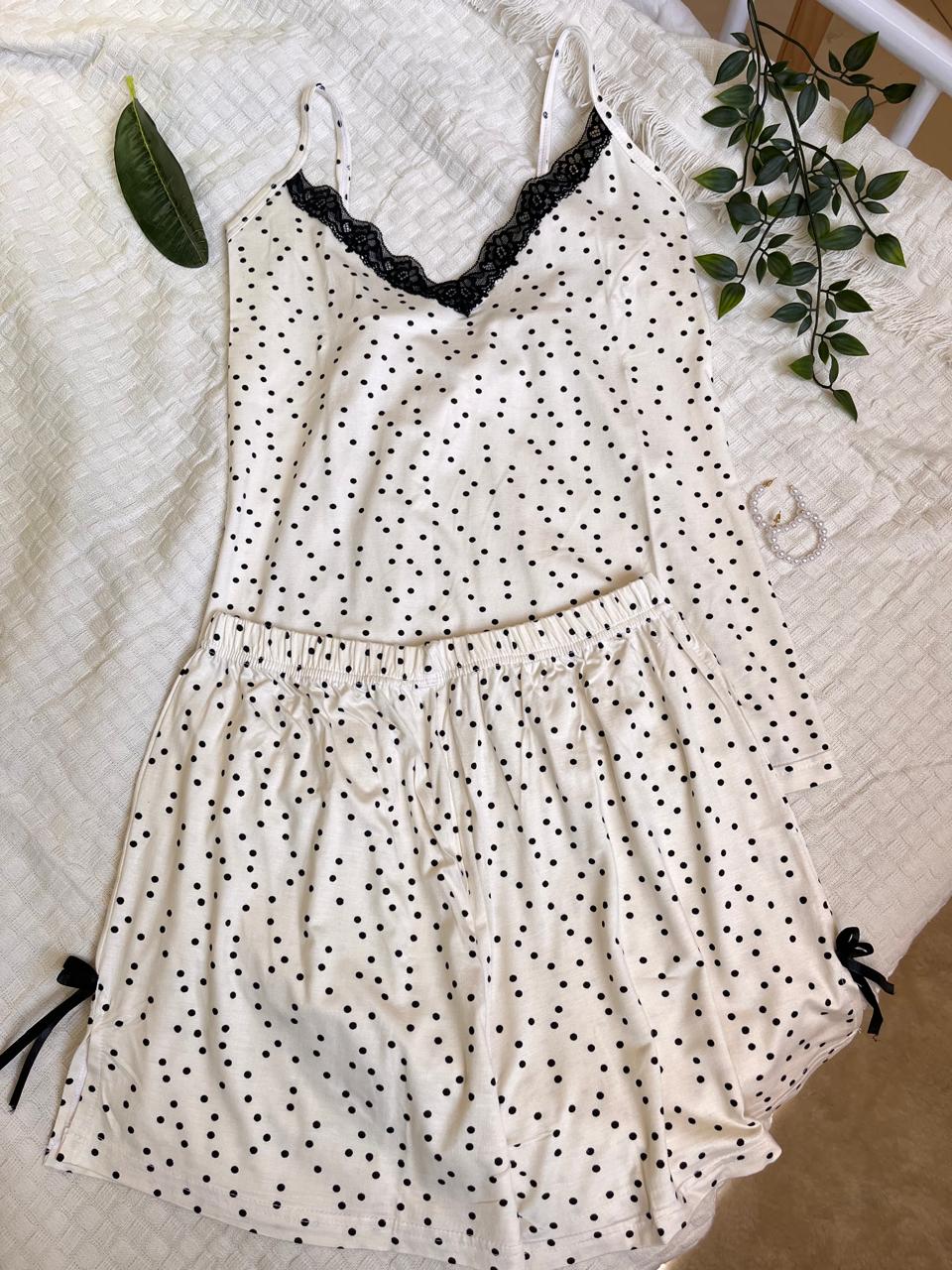 White spotted short pajamas