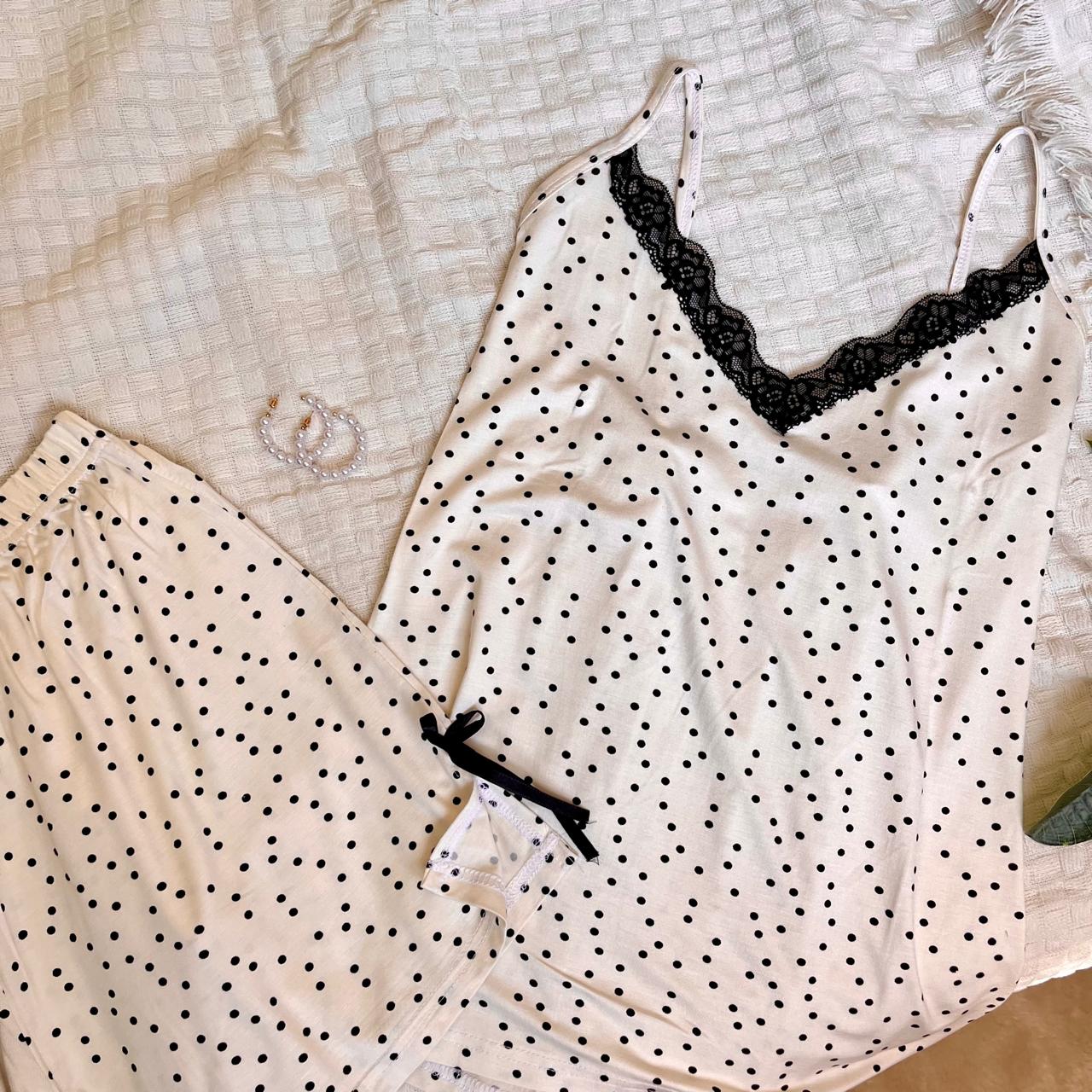 White spotted short pajamas
