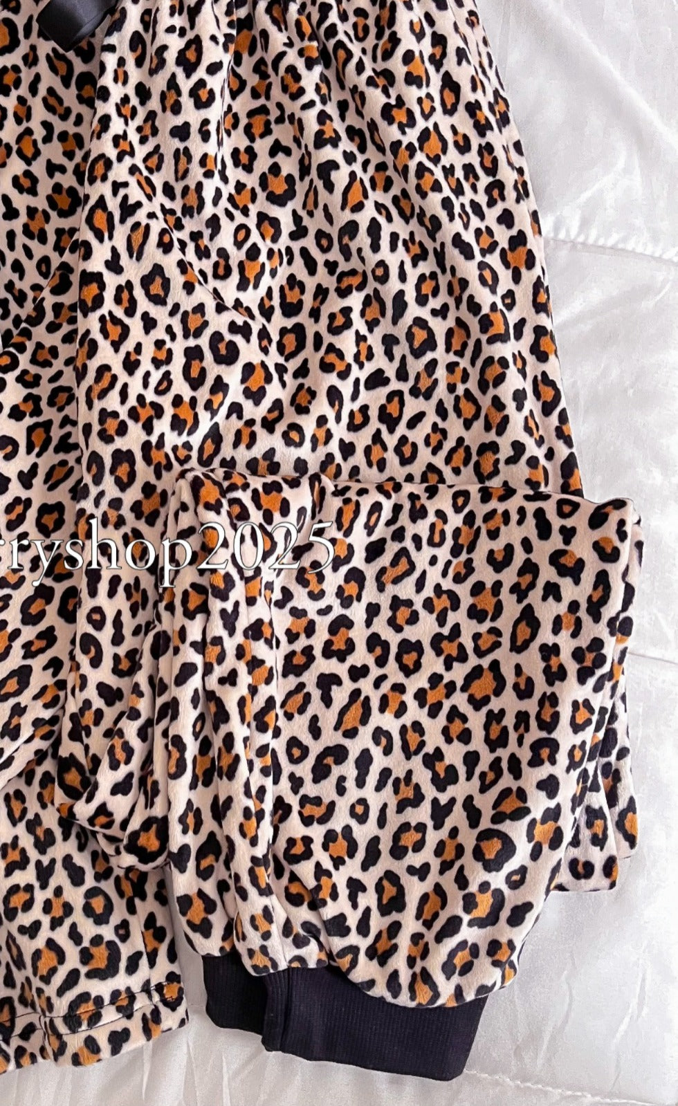 Leopard بنطلون فقط